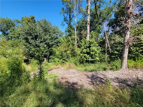 Devizis Drive, Bella Vista, AR 72714