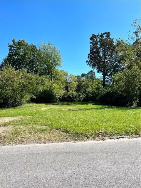 1307 Young St, Springdale, AR 72764