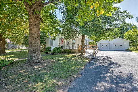 305 Quandt Ave, Springdale, AR 72764
