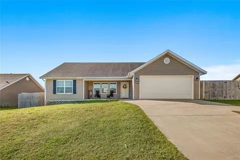 1381 Battery Dr, Prairie Grove, AR 72753