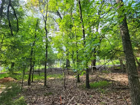 4 South Old Dutch, Rogers, AR 72756