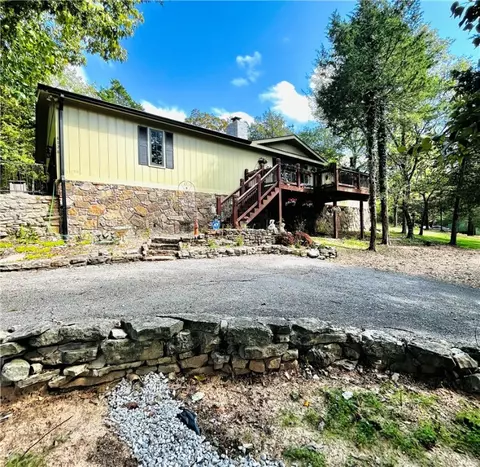 8028 Hillside Ave, Holiday Island, AR 72631