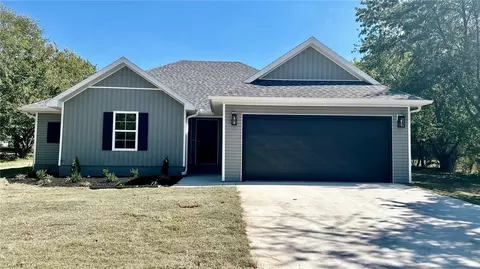 306 Stapleton Pl, Lincoln, AR 72744