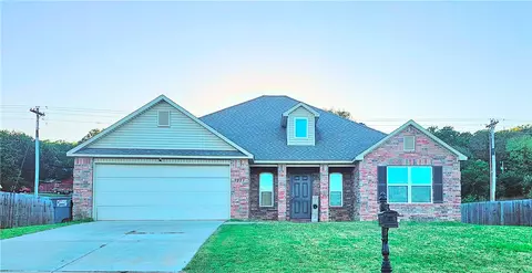 1227 Willow Oak St, Elkins, AR 72727