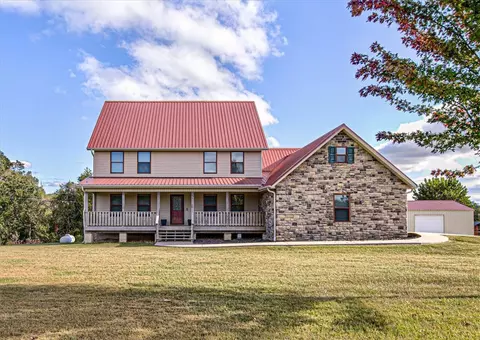 15555 Shipe Rd, Gravette, AR 72736