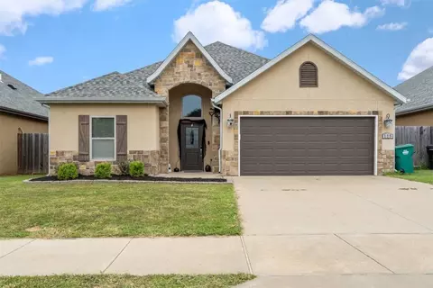 115 E Glendale Ln, Rogers, AR 72758 photo 2