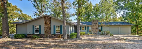 57 Elizabeth Dr, Bella Vista, AR 72715