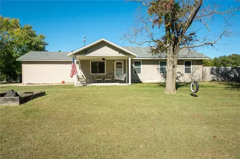 12615 Oak Knoll Cir, Gentry, AR 72734