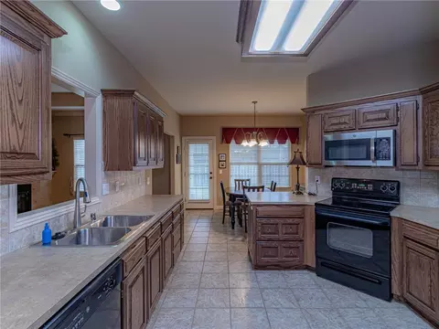 103 Hoss St, Centerton, AR 72719 photo 10