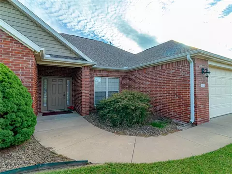 103 Hoss St, Centerton, AR 72719 photo 2