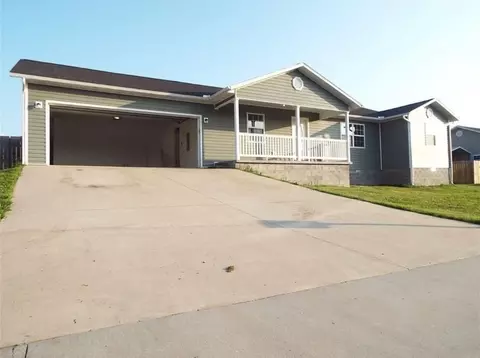 404 Paradise Heights Dr, Berryville, AR 72616