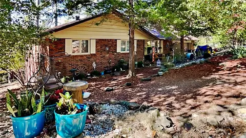 2 Sudbury Rd, Rogers, AR 72756
