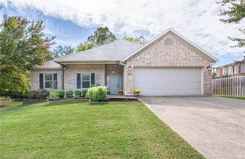 151 Graystone St, West Fork, AR 72774