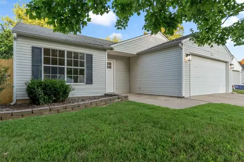 1208 Cresent St, Bentonville, AR 72712