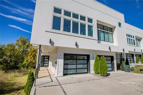 205 S West Ave # 1, Fayetteville, AR 72701