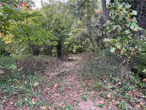 Clevelys Lane, Bella Vista, AR 72715