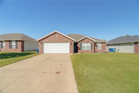 6104 SW Meadow Well Ave, Bentonville, AR 72712