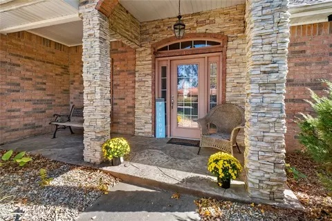 1908 SE Clark St, Bentonville, AR 72712