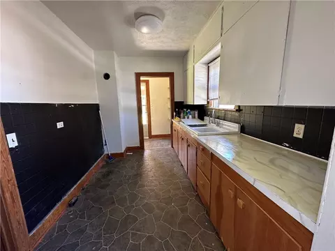 404 E Main St, Marshall, AR 72650 photo 8