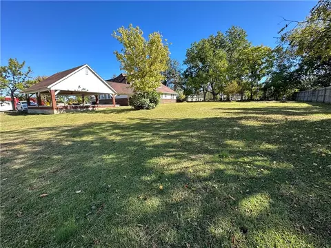 404 E Main St, Marshall, AR 72650 photo 39