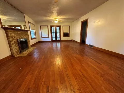 404 E Main St, Marshall, AR 72650 photo 5