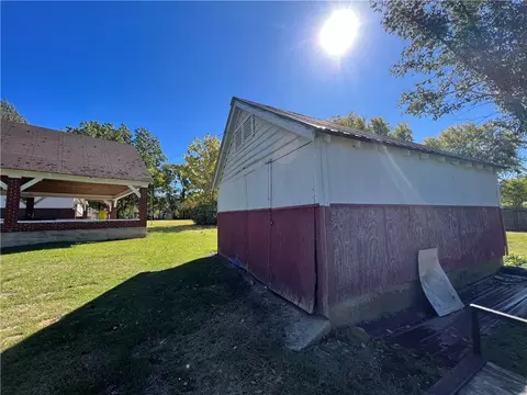 404 E Main St, Marshall, AR 72650 photo 50