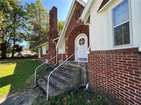 404 E Main St, Marshall, AR 72650 photo 3