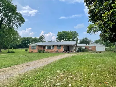 5916 W Wedington Dr, Fayetteville, AR 72704