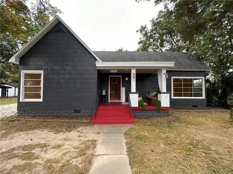 1243 Curtis Ave, Pea Ridge, AR 72751