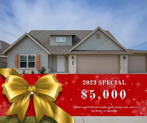 652 Kayla Maria St, Prairie Grove, AR 72753
