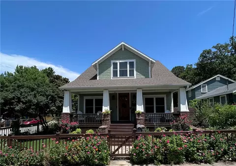 220 W South St, Fayetteville, AR 72701