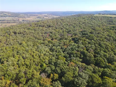 Undisclosed, Huntsville, AR 72740