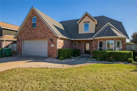 711 Saddlehorn Dr, Centerton, AR 72719