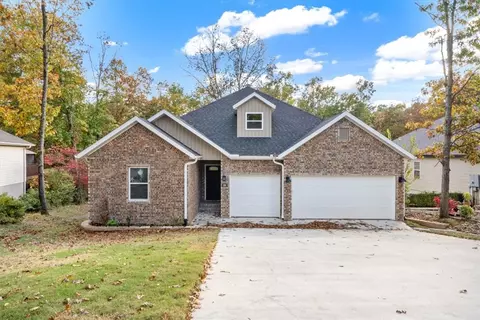 24 Morganshire Dr, Bella Vista, AR 72714
