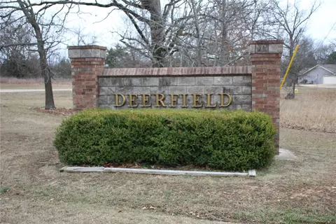 Summerbreeze Drive, Bull Shoals, AR 72619