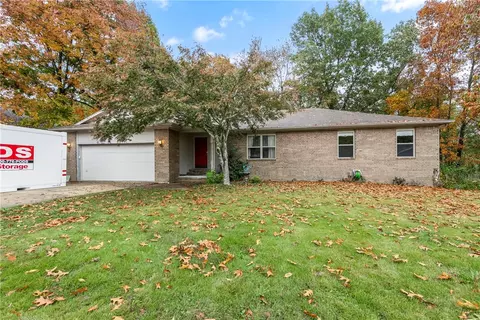 8616 Apple Gln, Rogers, AR 72756
