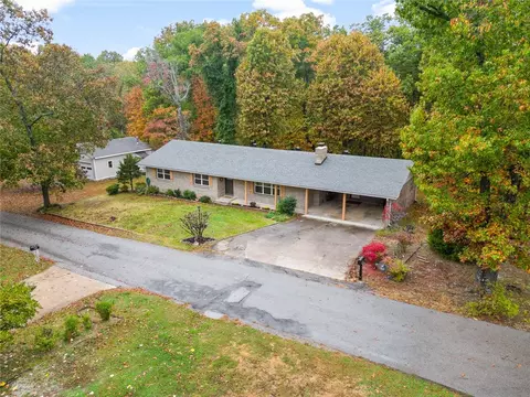 1697 Jenks Ct, Pea Ridge, AR 72751