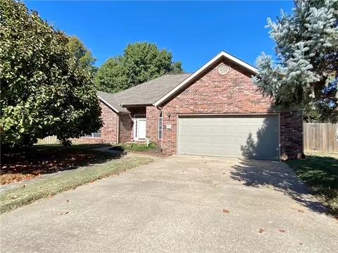 4408 Trillium Ln, Fayetteville, AR 72704