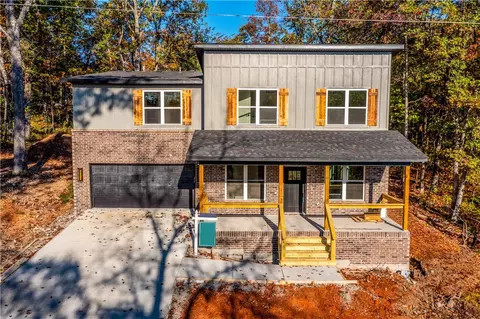 68 Rillington Dr, Bella Vista, AR 72714