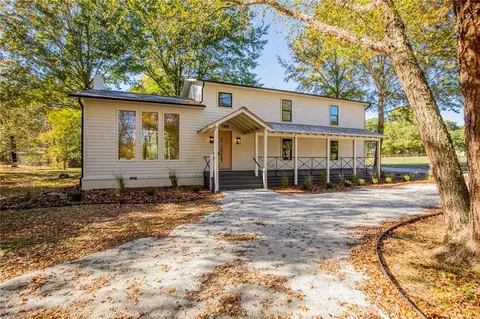 149 N Wyman Rd, Fayetteville, AR 72703