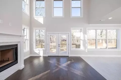 2 Daviot Ln, Bella Vista, AR 72715