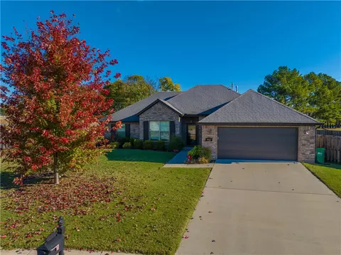 412 Caballo St, Farmington, AR 72730