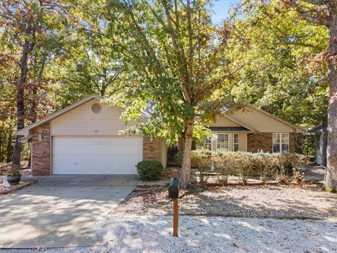 33 Melanie Cir, Bella Vista, AR 72714