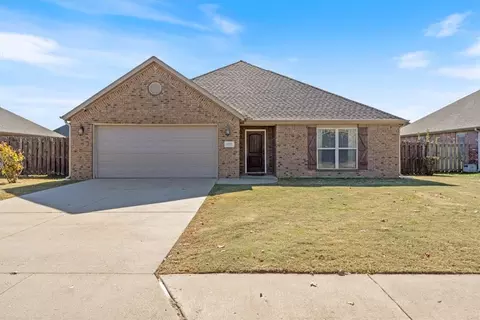 1220 Coventry Ln, Centerton, AR 72719