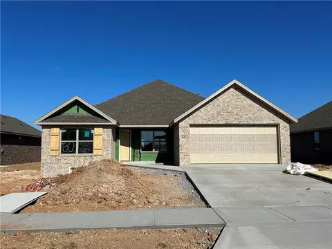 420 Palm St, Centerton, AR 72719