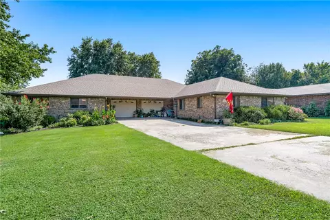 2003 Cardinal Dr, Springdale, AR 72764