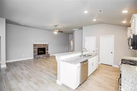 601 Arkansas Black, Bentonville, AR 72712 photo 10