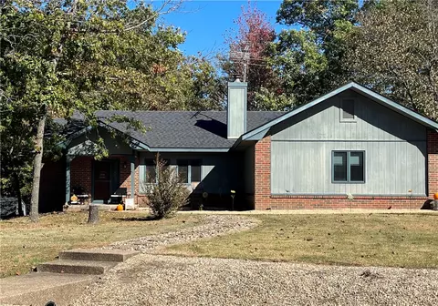 32 Kirkpatrick Ln, Bella Vista, AR 72715