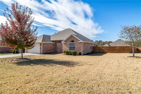 4708 Cory St, Springdale, AR 72762