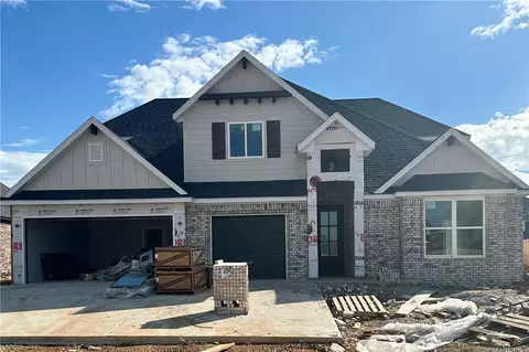 1431 Paragon St, Centerton, AR 72719